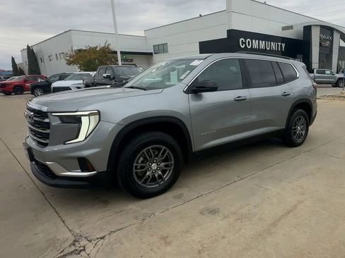 Certified 2025 GMC Acadia Elevation image 4