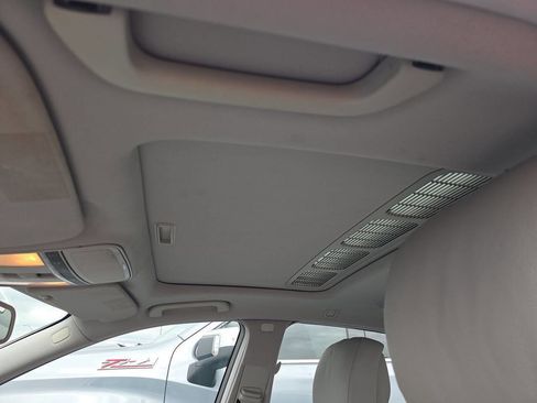 Used 2010 Mercedes-Benz S 550 image 12