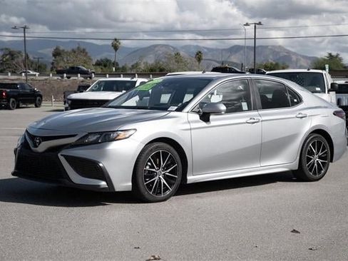 Used 2023 Toyota Camry SE image 44