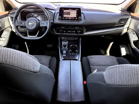 Used 2023 Nissan Rogue SV image 27