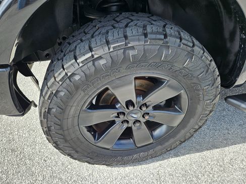 Used 2014 Ford F150 FX4 w/ Equipment Group 402A Luxury image 10