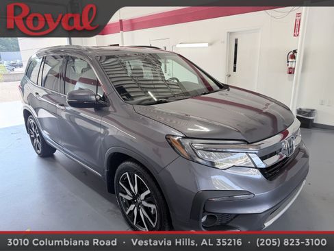 Used 2020 Honda Pilot Touring image 3