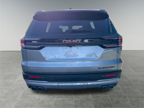 Used 2025 GMC Acadia Elevation image 4