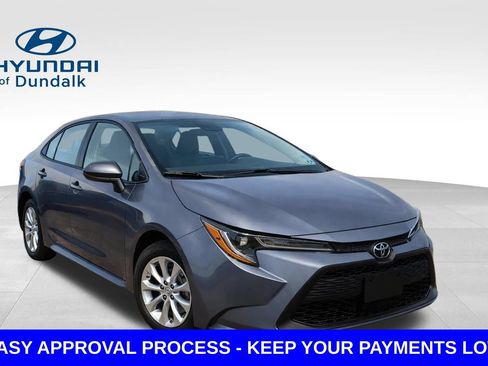 Used 2025 Toyota Corolla LE FWD image 3