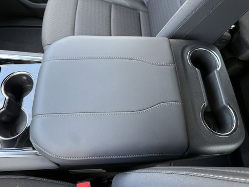 New 2025 Chevrolet Suburban LS image 23