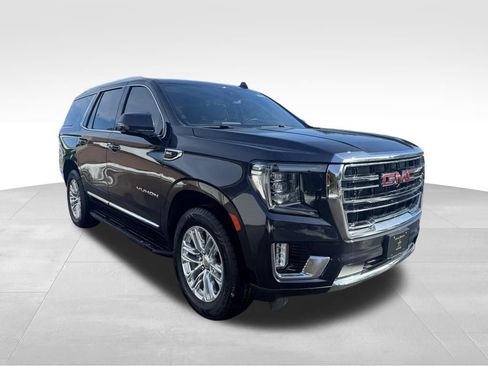Used 2023 GMC Yukon SLT w/ SLT Luxury Package image 5