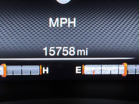 Used 2023 Jeep Renegade Altitude AWD/4WD image 10