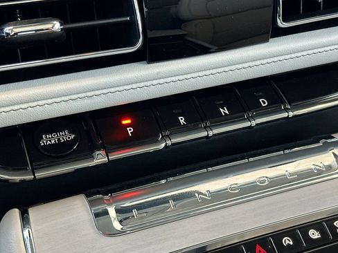 New 2026 Lincoln Aviator Reserve AWD/4WD image 22