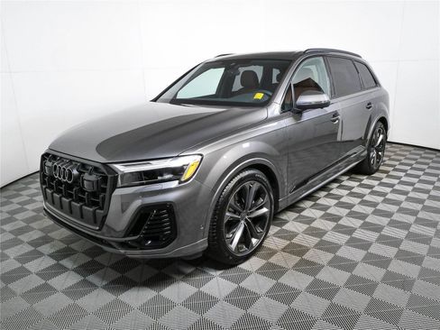 Used 2026 Audi Q7 3.0T Premium Plus w/ Premium Plus Package AWD/4WD image 36
