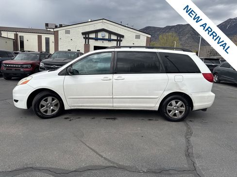 Used 2008 Toyota Sienna CE image 4