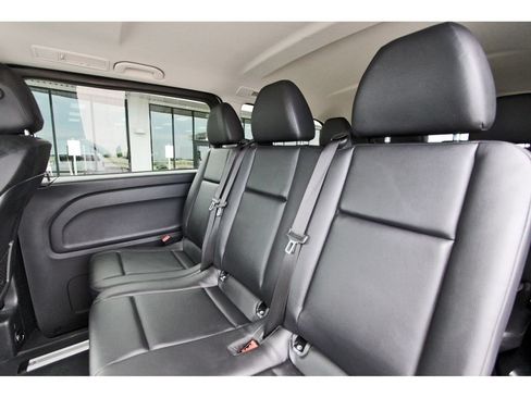Used 2023 Mercedes-Benz Metris Passenger image 31