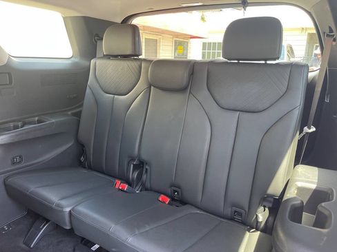 Used 2024 Hyundai Palisade SEL FWD image 14