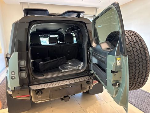New 2026 Land Rover Defender 110 Trophy Edition AWD/4WD image 15