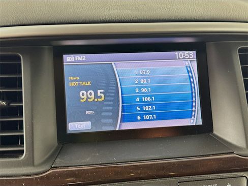 Used 2015 Nissan Pathfinder SL image 14