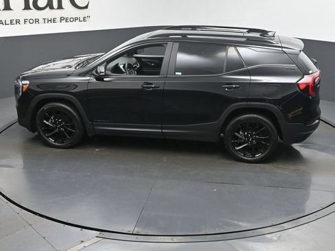 Used 2023 GMC Terrain SLE w/ Driver Convenience Package FWD image 42