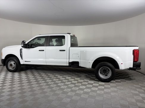 Used 2023 Ford F350 XL image 4