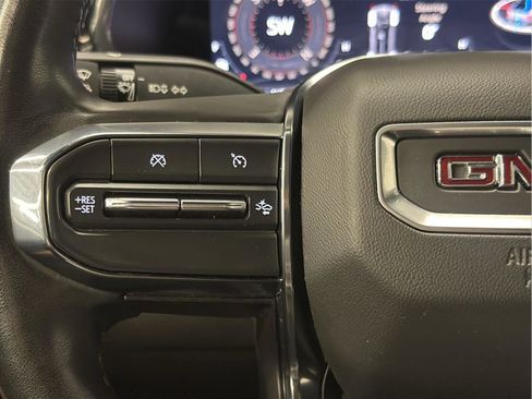 Certified 2024 GMC Canyon AT4 w/ AT4 Premium Package image 17