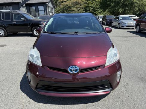Used 2013 Toyota Prius Three image 3