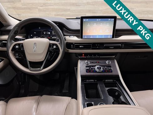 Used 2024 Lincoln Aviator Reserve w/ Equipment Group 201A image 2