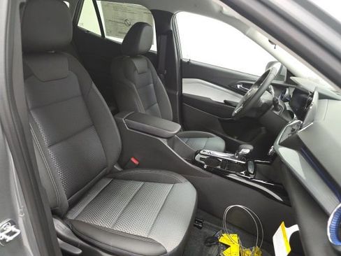 New 2026 Chevrolet Trax LT w/ Driver Confidence Package image 28