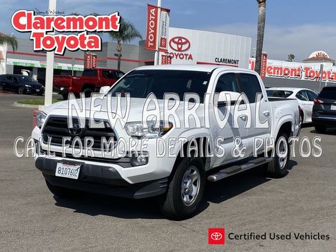 Certified 2019 Toyota Tacoma SR5 image 1