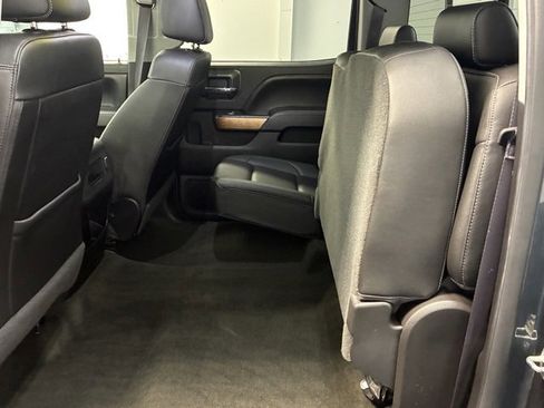 Used 2017 Chevrolet Silverado 2500 LTZ image 34