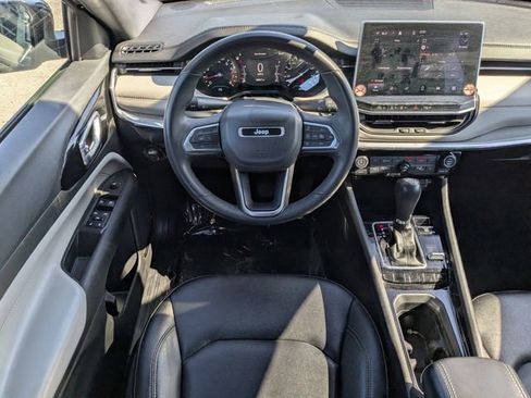 Used 2024 Jeep Compass Limited AWD/4WD image 15