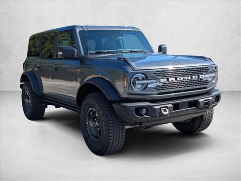 New 2025 Ford Bronco Badlands image 7