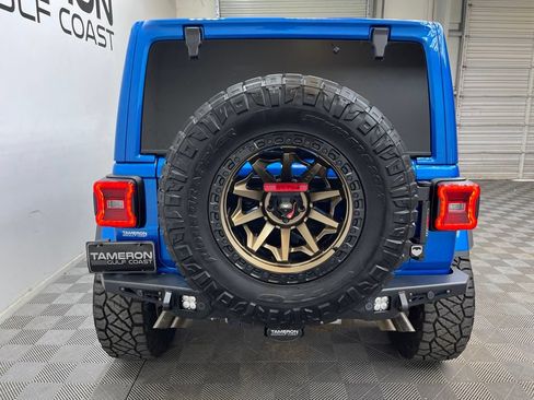 Used 2023 Jeep Wrangler Unlimited Rubicon 392 w/ Xtreme Recon 35" Tire Package AWD/4WD image 10