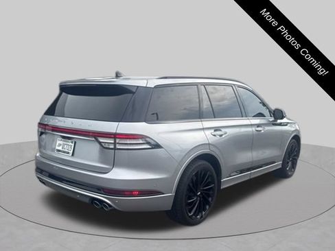 Used 2023 Lincoln Aviator Reserve w/ Equipment Group 201A AWD/4WD image 5