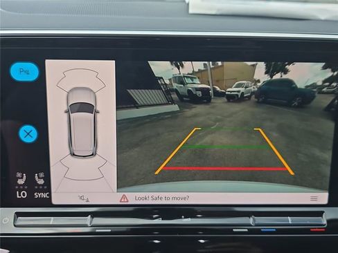 New 2026 Volkswagen Atlas SE image 21