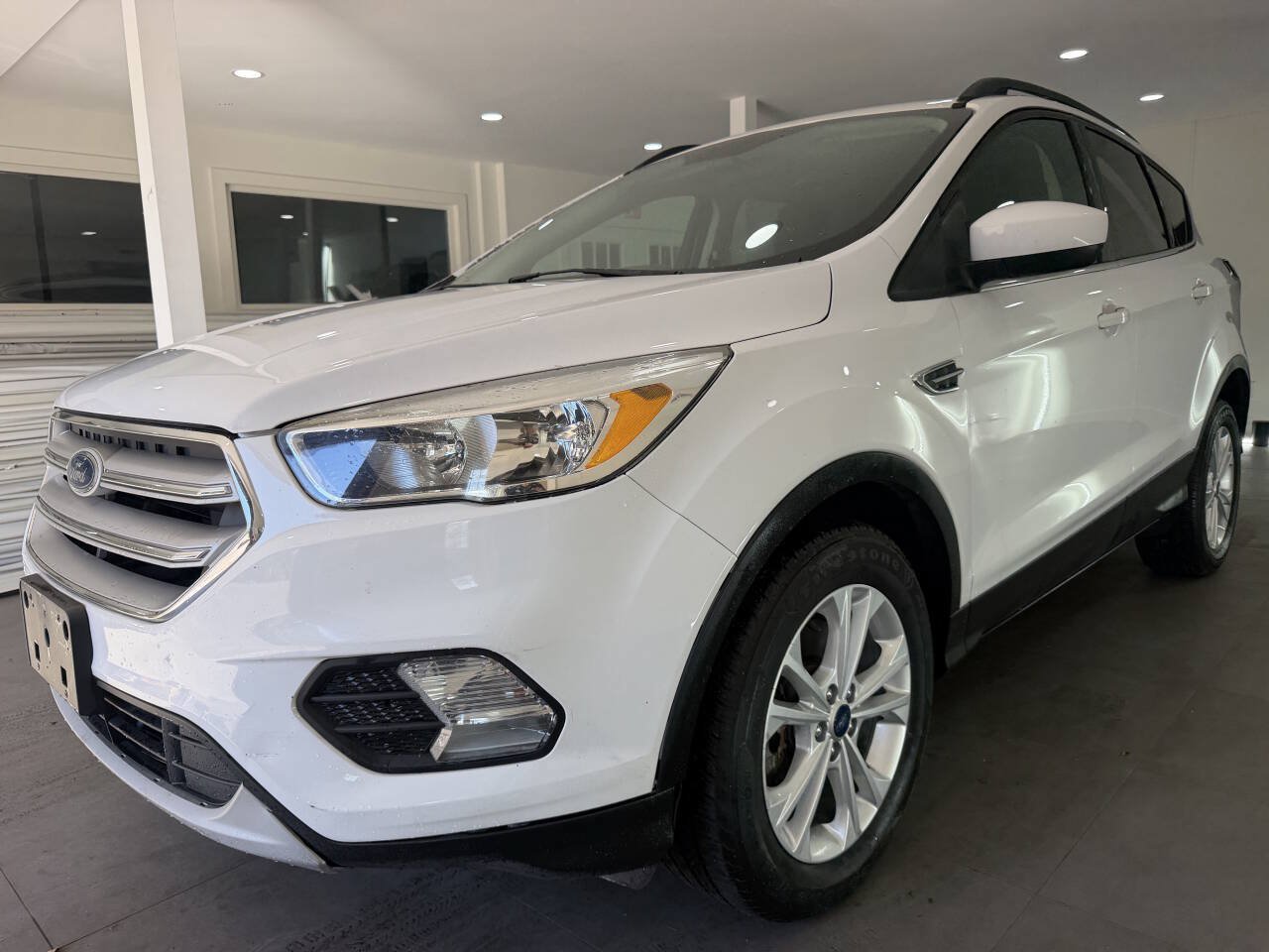 Used 2018 Ford Escape SE AWD/4WD image 1