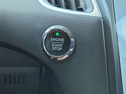 Used 2012 Ford Focus SE image 46