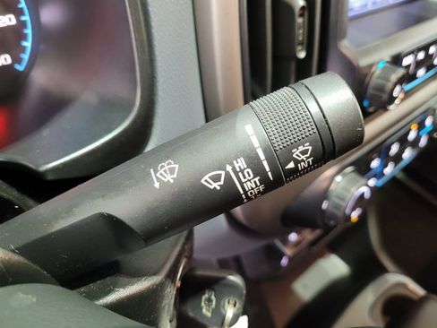 Used 2016 Chevrolet Colorado Z71 image 46