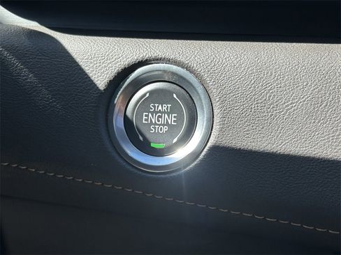 Used 2021 Cadillac Escalade Sport w/ Driver Assist Tech Package image 40