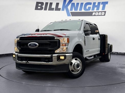 Used 2022 Ford F350 XL w/ Power Equipment Group image 1