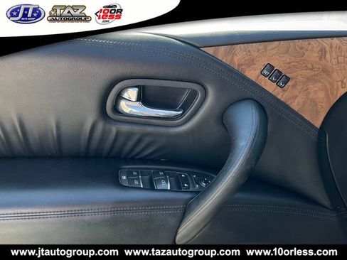 Used 2021 Nissan Armada SL w/ Captain's Chairs Package AWD/4WD image 13