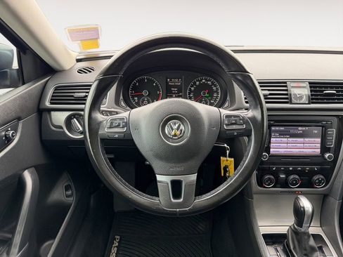 Used 2015 Volkswagen Passat TDI SE FWD image 14