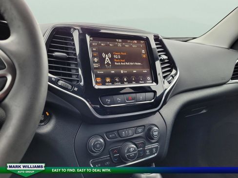 Used 2022 Jeep Cherokee Limited w/ Elite Package image 21