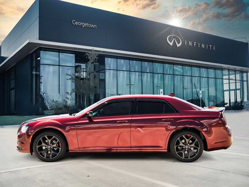Used 2023 Chrysler 300 Touring w/ Sport Appearance Package RWD image 6