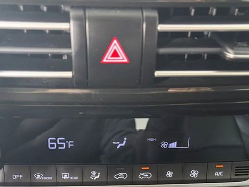 Certified 2023 Kia Seltos EX AWD/4WD image 8