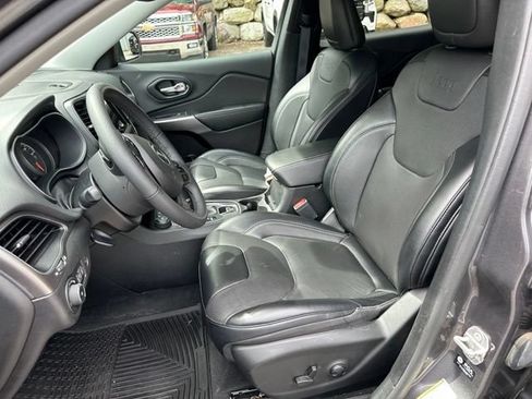 Used 2022 Jeep Cherokee Latitude Lux AWD/4WD image 14