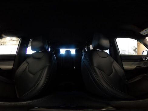 Used 2025 Jeep Compass Limited image 42