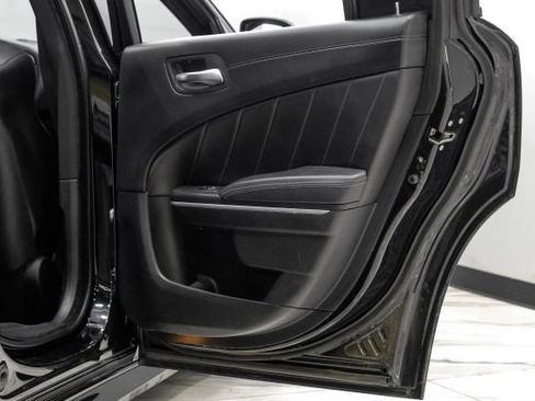 Used 2019 Dodge Charger R/T w/ Plus Group RWD image 58