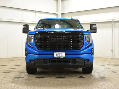 Used 2022 GMC Sierra 1500 Elevation w/ Elevation Premium Package AWD/4WD image 2