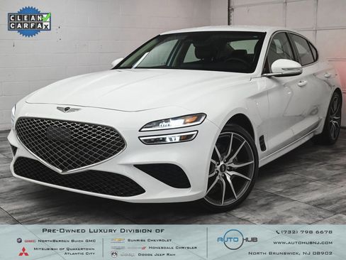 Used 2023 Genesis G70 2.0T image 1