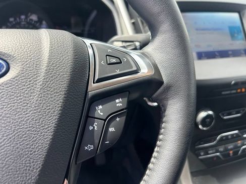 Certified 2020 Ford Edge SEL w/ Convenience Package AWD/4WD image 10