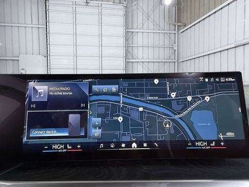 Used 2024 BMW i4 xDrive40i w/ Premium Package image 32