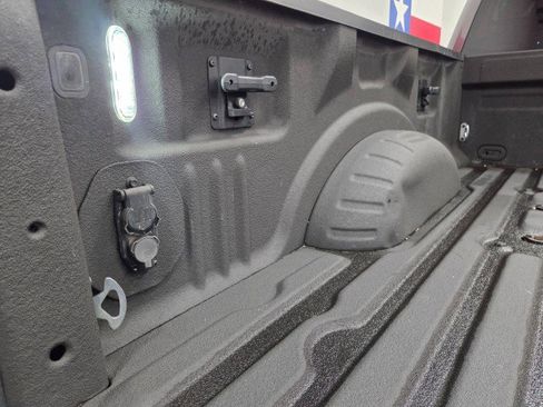 Used 2017 Ford F250 Platinum image 34
