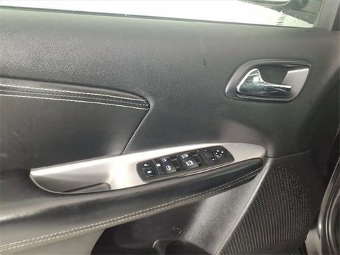 Used 2014 Dodge Journey Limited w/ Flexible Seating Group image 10